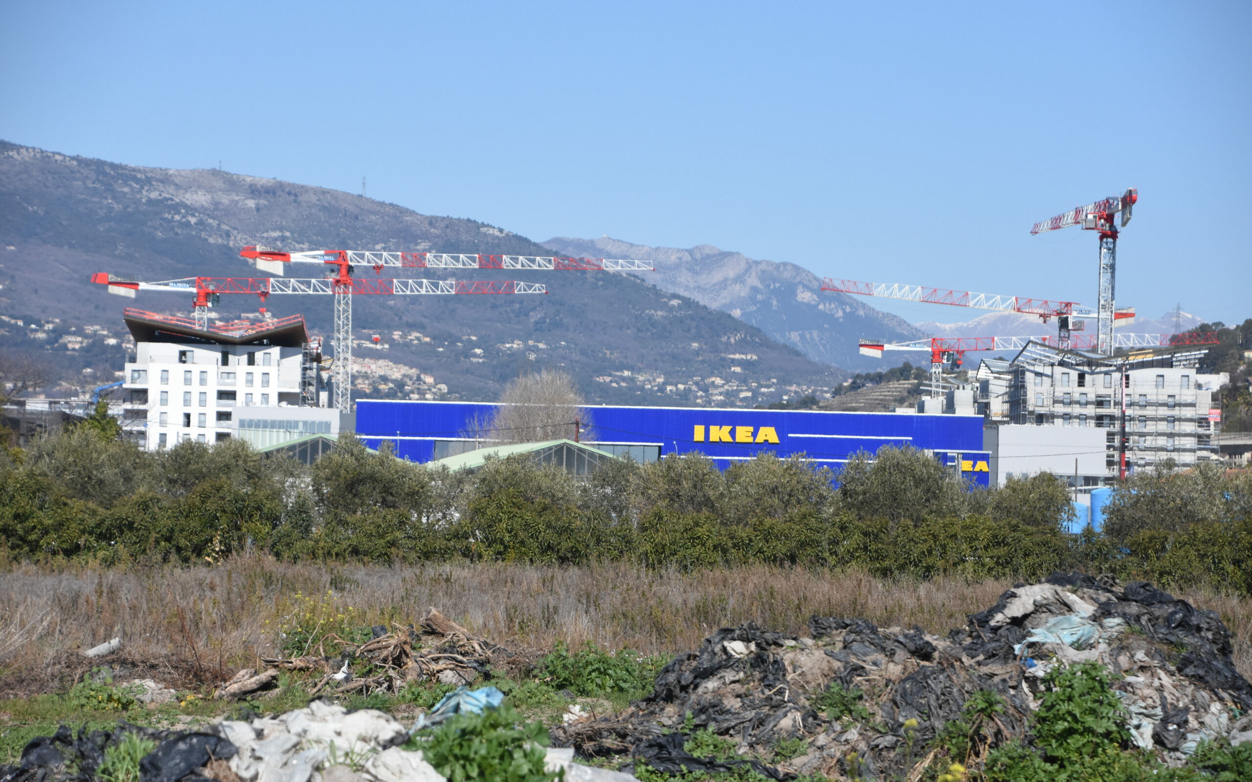 IKEA Ecovallée bétonisation vallée du Var
